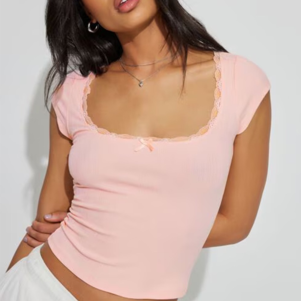 Garage Myla Scoop Neck Lace Trim Rib Tee